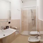 Notti Sull'adige בית הארחה 4*