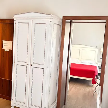 Notti Sull'adige 4* Βερόνα