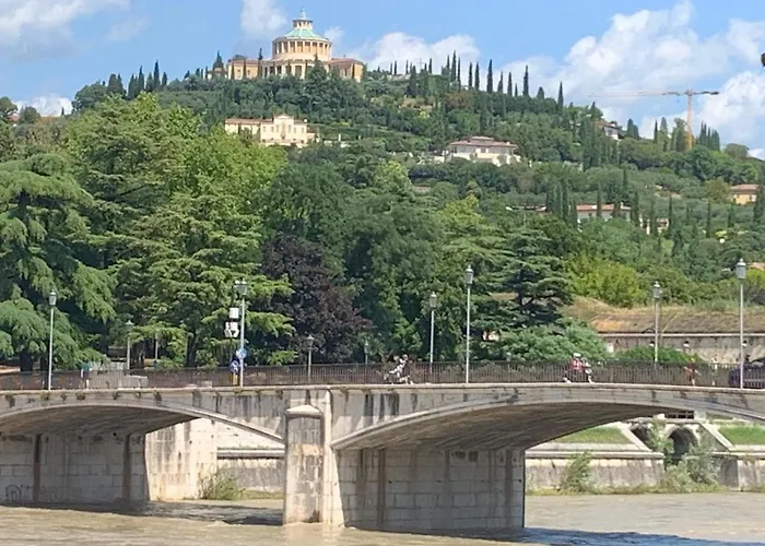 Notti Sull'adige 招待所 4*