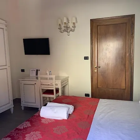 Notti Sull'adige ゲストハウス 3*